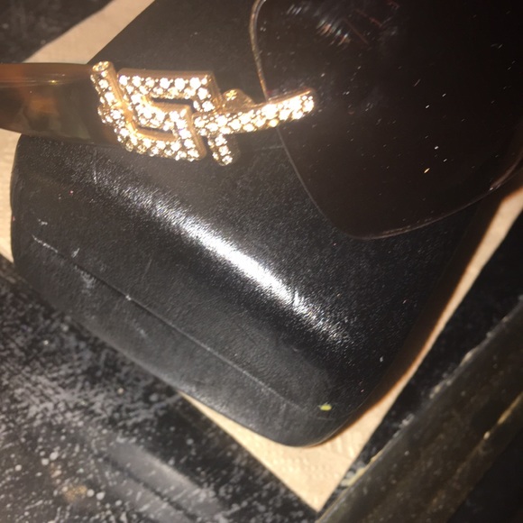 Authentic Versace sunglasses  W/ Real Diamonds - Picture 4 of 5
